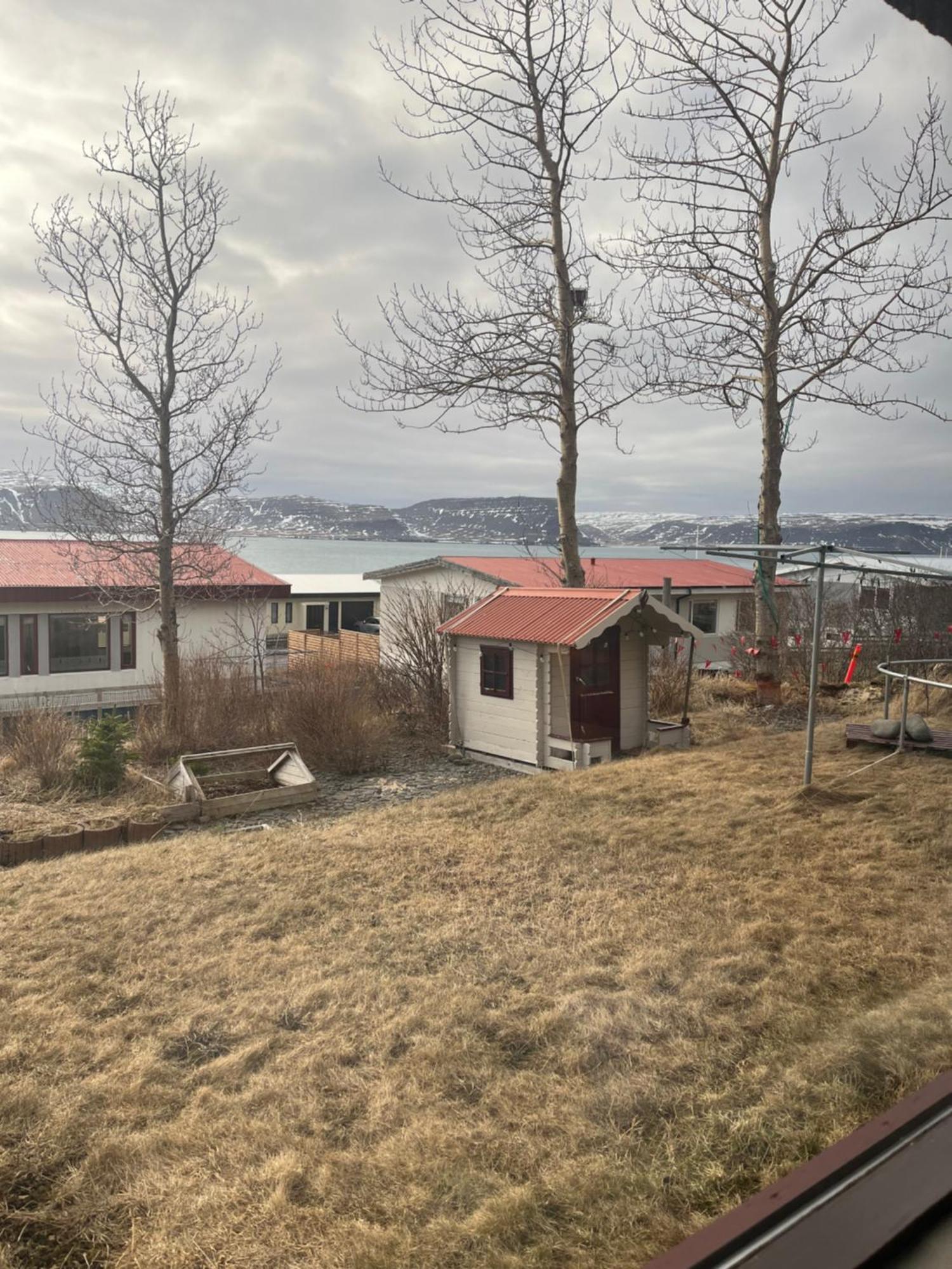 Sigtun 4 Apartment Patreksfjordur Bagian luar foto